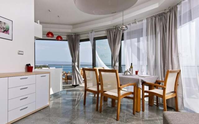 Nice Beach Apartments for 3 Adults