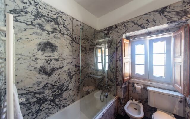 Shepinetree - Capela House