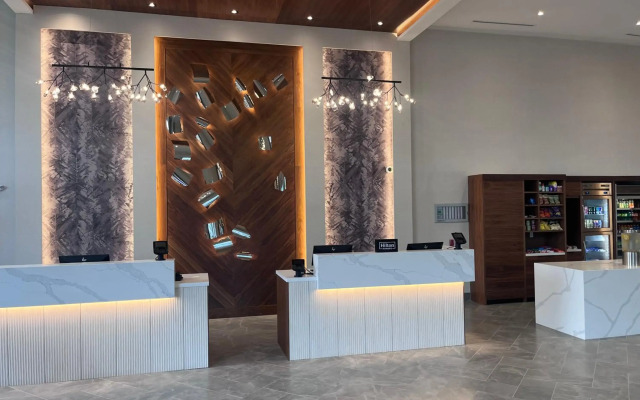 DoubleTree by Hilton Kingston