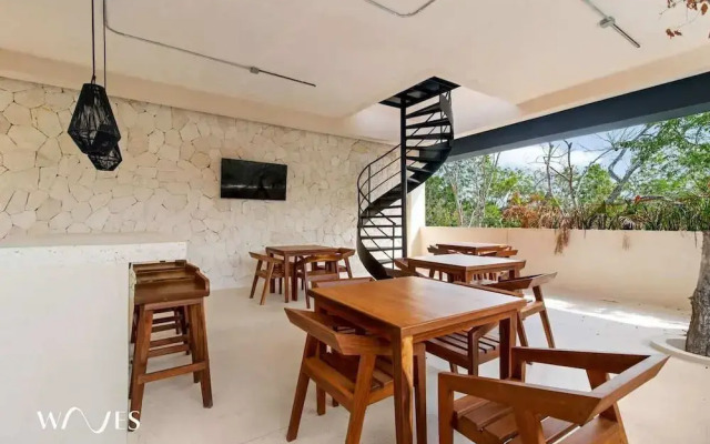 Spacious 3 Br. W/private Pool Exclusive Gym
