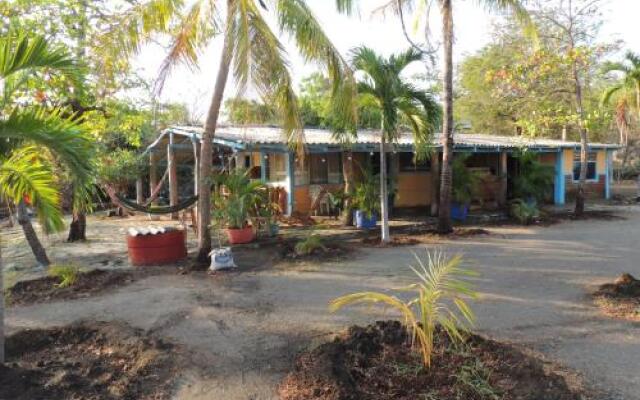 Backpackers Beach Hostel