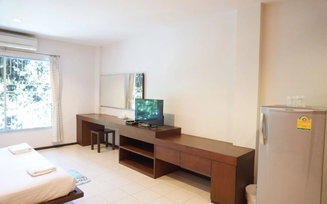 Le Ranong Bistro and Guesthouse