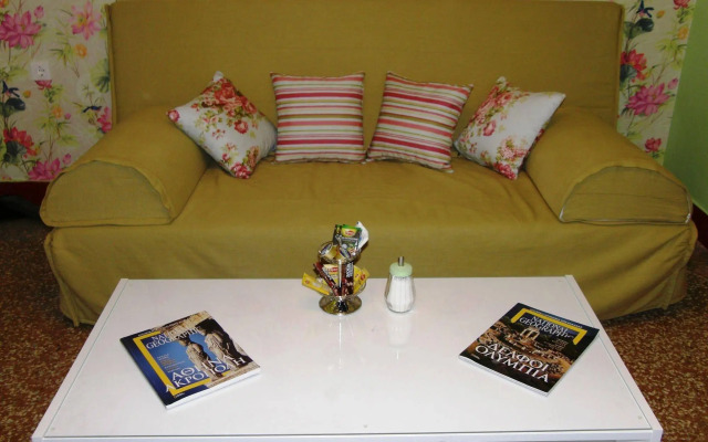 Athens Family Apartments