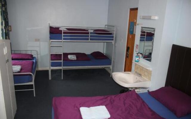 Pax Lodge Hostel