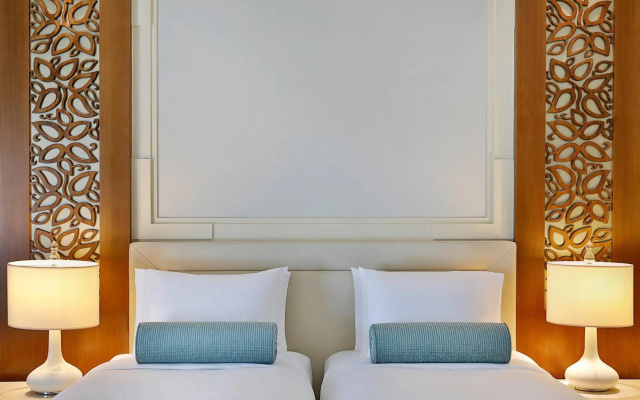 Al Bustan Palace, a Ritz-Carlton Hotel - фото 4
