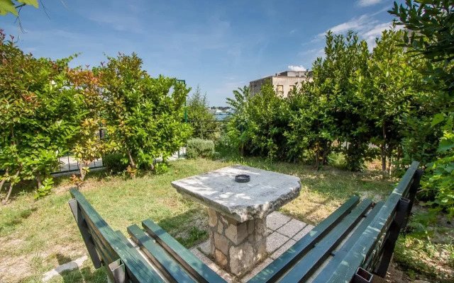 Garden Apartment Hotel Split