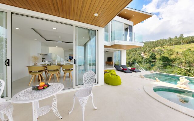 Villa Iroxa with Panoramic Sea View