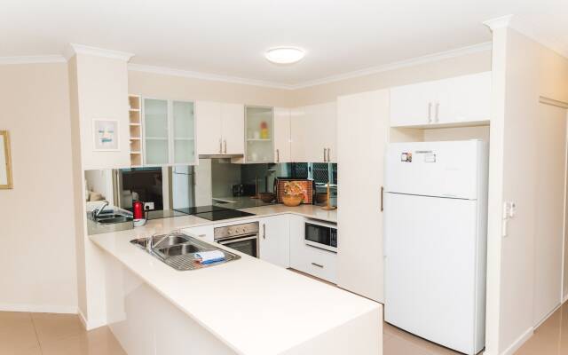 Sanctuary Lake Apartments