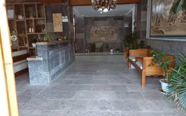 Longyuan Hotel