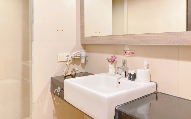Comfy Studio (No Kitchen) At Apartment Grand Palace Kemayoran
