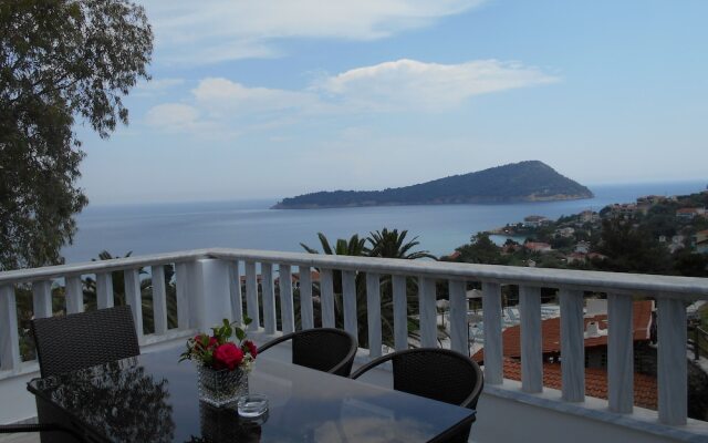 Kinira Beach Hotel