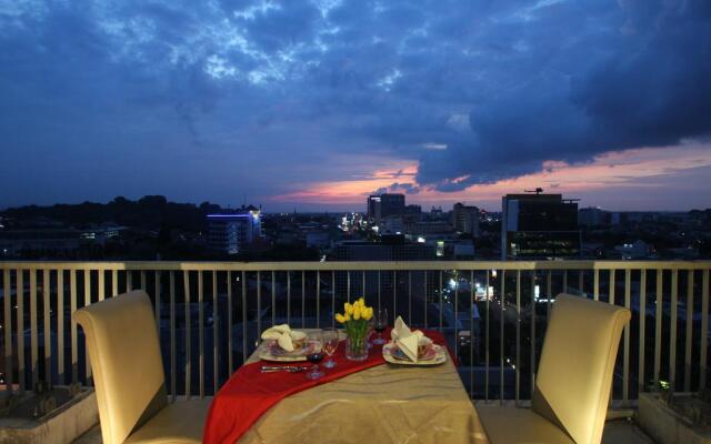 @HOM Simpang Lima Semarang