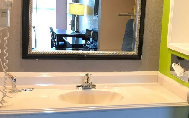 Magnuson Hotel Virginia Beach