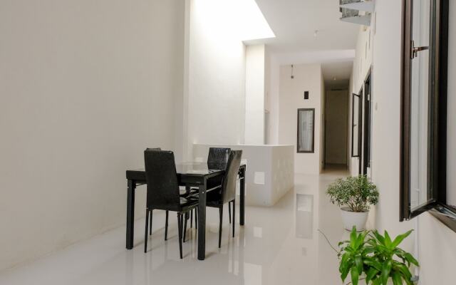 Super OYO Capital O 2798 Semeru Residence Syariah