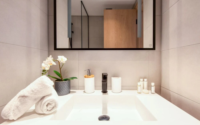 Maison Privee - Marquise Square - 2807