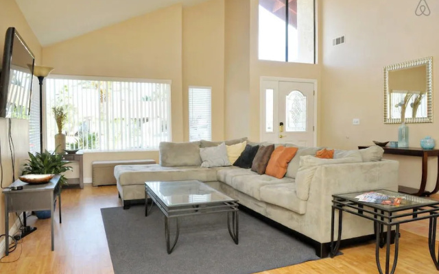 Luxury 4br 8min to Las Vegas Strip