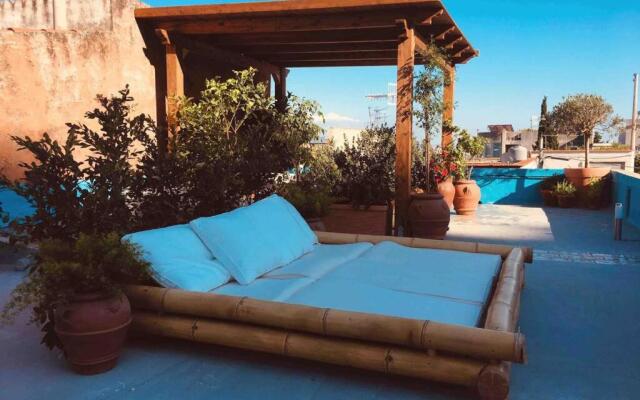 Terrazzo Esclusivo Con Zona Solarium Da 200 Mq