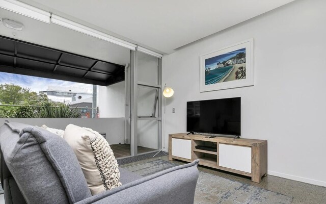 QV City Fringe with Carpark - 890
