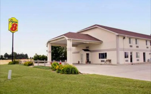 Super 8 By Wyndham Beloit