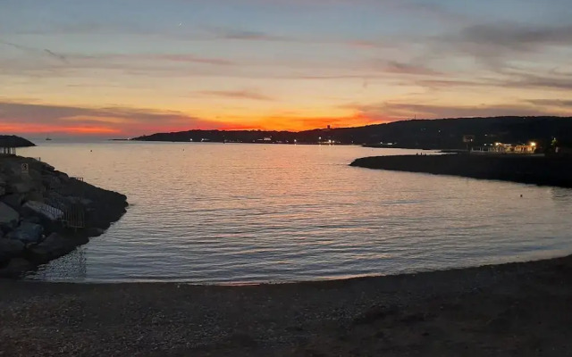 The White House on the sea