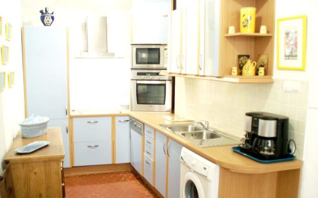 At Home Hotel Apartments - Old Town