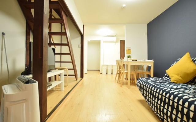 Yagara Terrace House B – Guest Rooms – Osaka