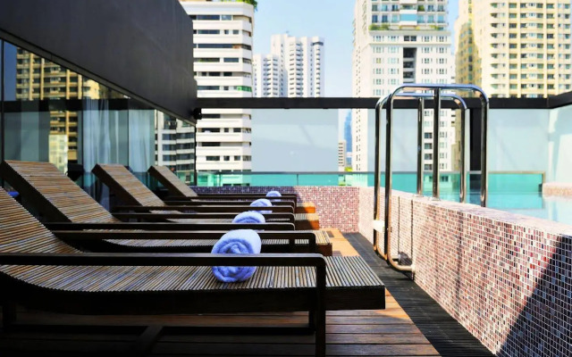 I Galleria Sukhumvit 13 (formerly D Varee Diva Hiptique)