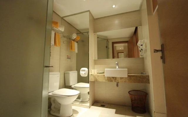 Yoland Hotel