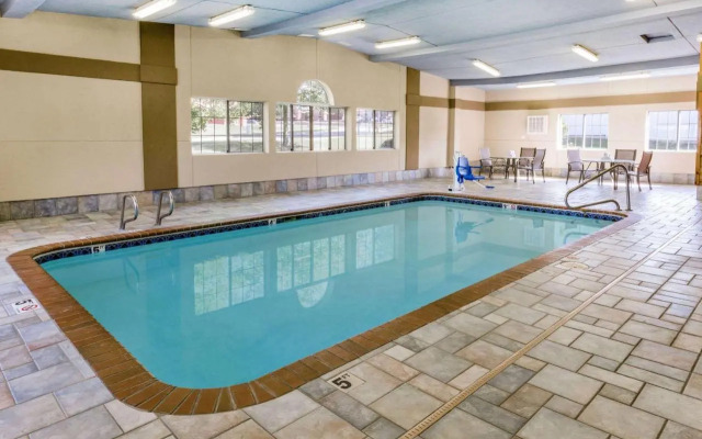 Super 8 Des Moines/airport