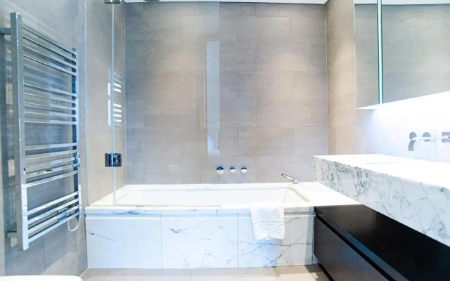 Liverpool Street Apartments by MySquare