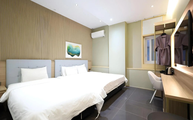 Hotel Almond Busan Station