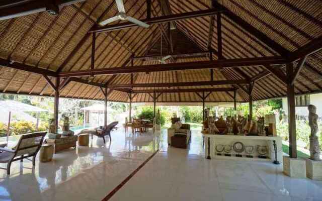 Villa Taman Kanti