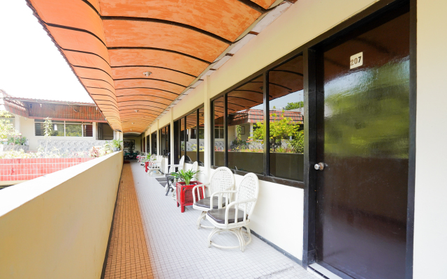 OYO 1652 Hotel Tampiarto
