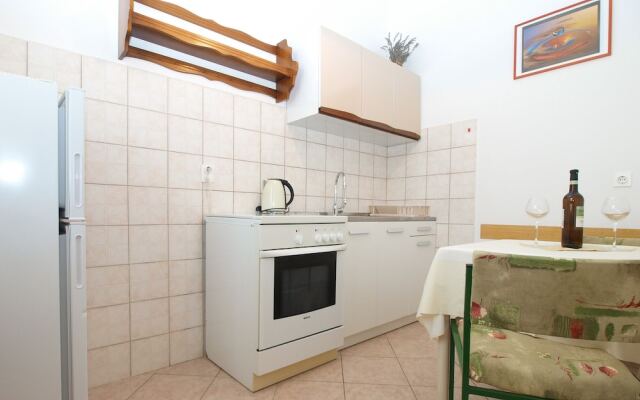 Apartment 1965