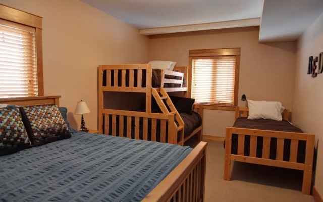 Mountain Town Properties Cascade Lodge 3A