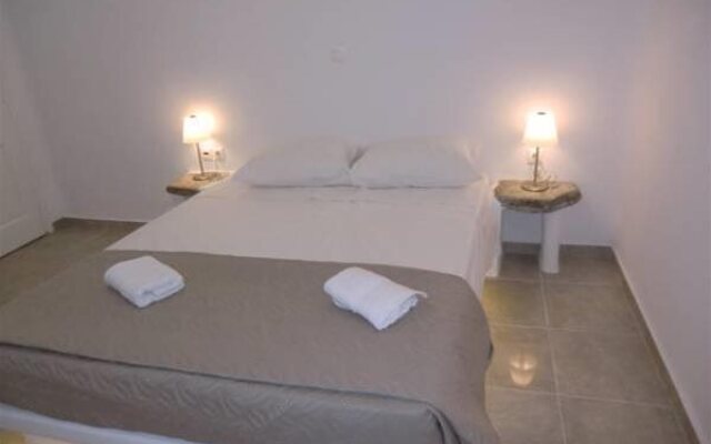 Vouniotis Pension