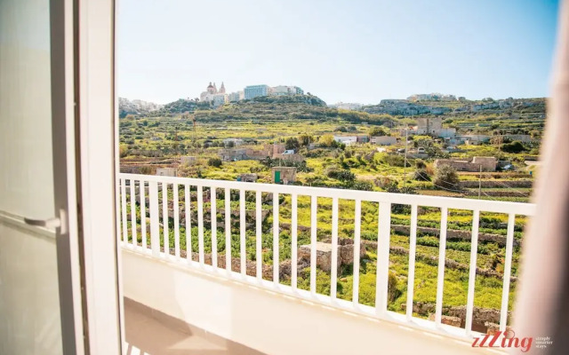 Seafront Penthouse With Unobstructed Sea Views
