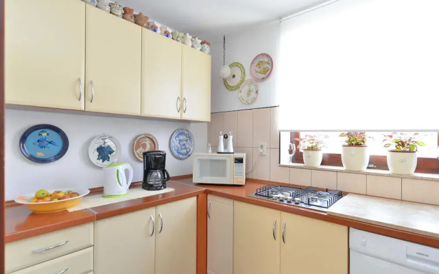Apartment 1375