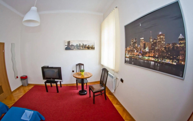 B Movie Guest Rooms