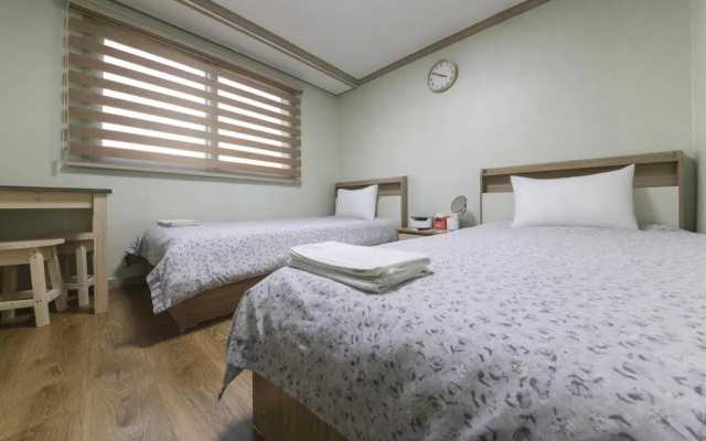 Seoul Station R Guesthouse