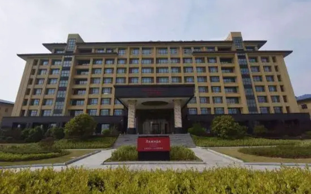 Aiman Hotel