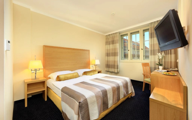 Hotel Clement