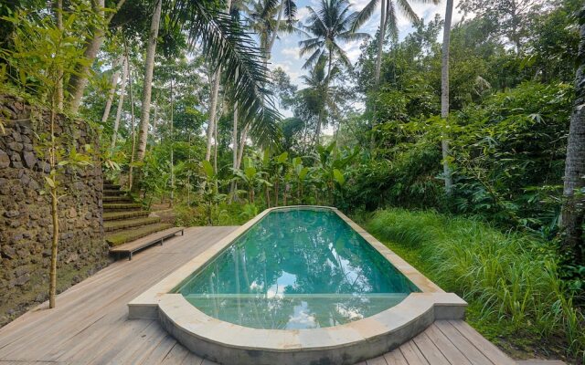 Shanti Toya Ashram & Retreat Center