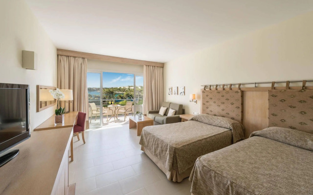Blau Privilege Porto Petro Beach Resort & Spa