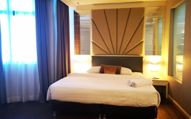 Regalodge Hotel & Spa