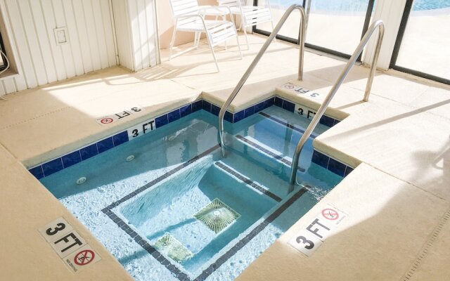 Updated Beach W/ Pool - Steps To Sand! 2 Bedroom Condo