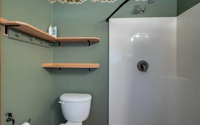 72MF - Rustic - Pets Ok - Sleeps 2