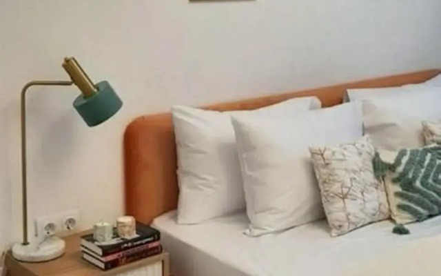 Apartments on 38k1 Akademika Pavlova Street