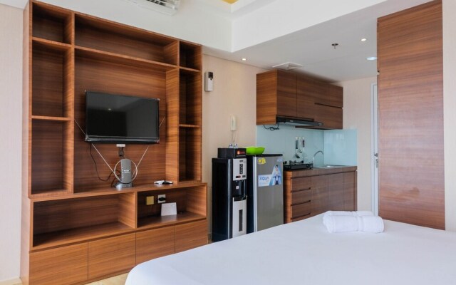 Trendy and Convenient Studio Bintaro Plaza Apartment