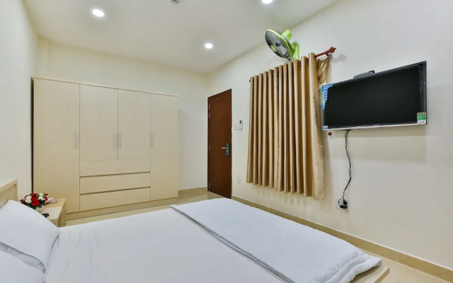Goldstay 218